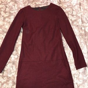 Theory burgundy red long sleeved dress